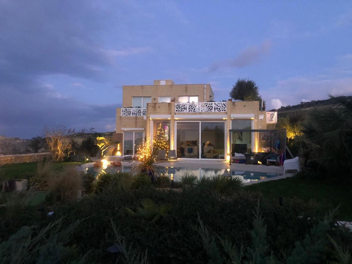 Sunset Oasis Villa L-Imgarr Luaran gambar